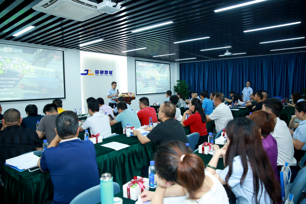 柯总.jpg 柯总.jpg