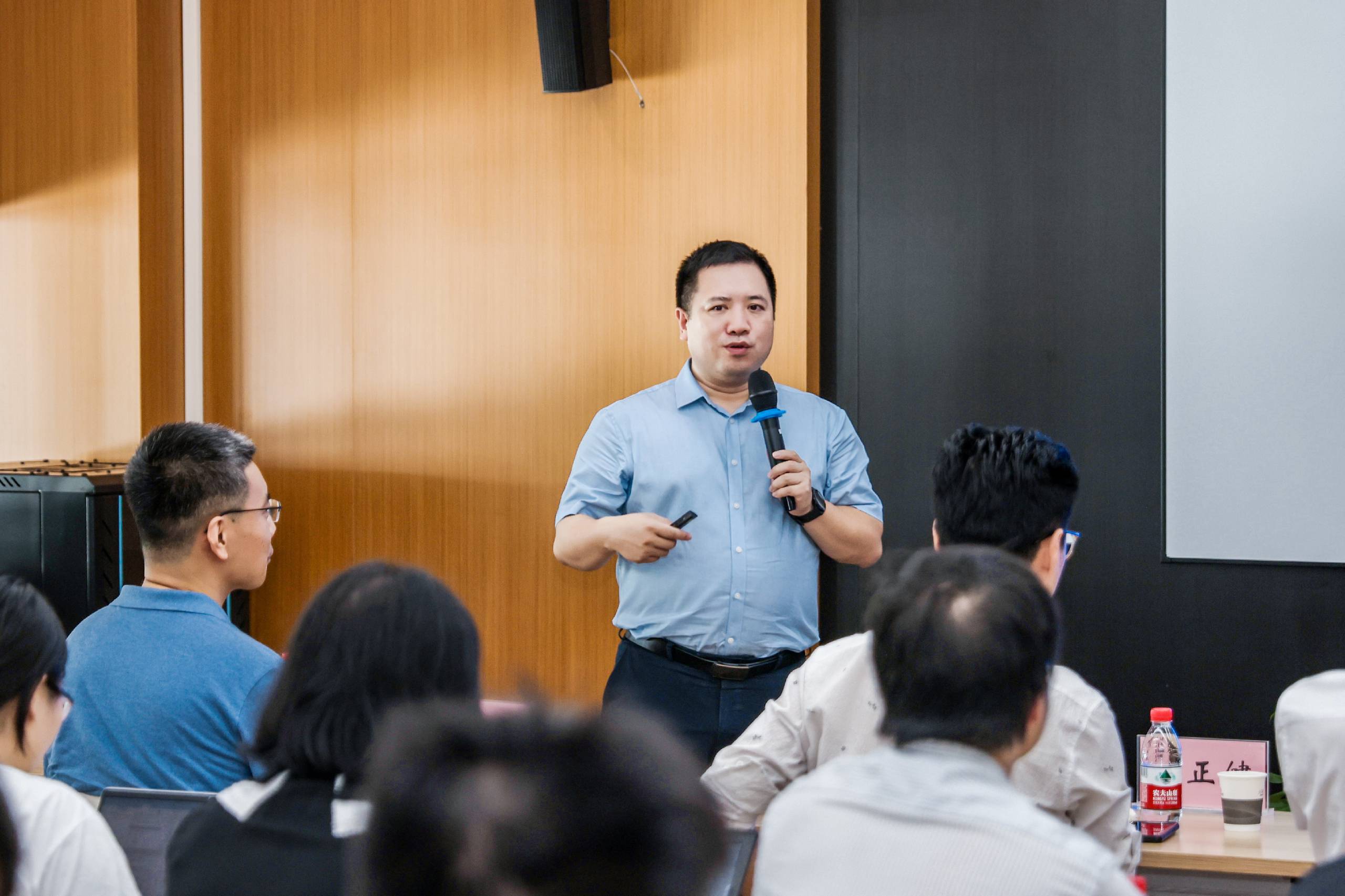 CNS_3501.JPG CNS_3501.JPG